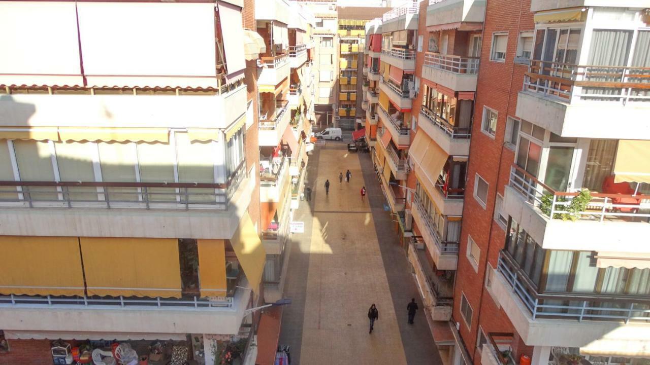 ベニドルムAtico Centro Almendros Trgアパートメント エクステリア 写真